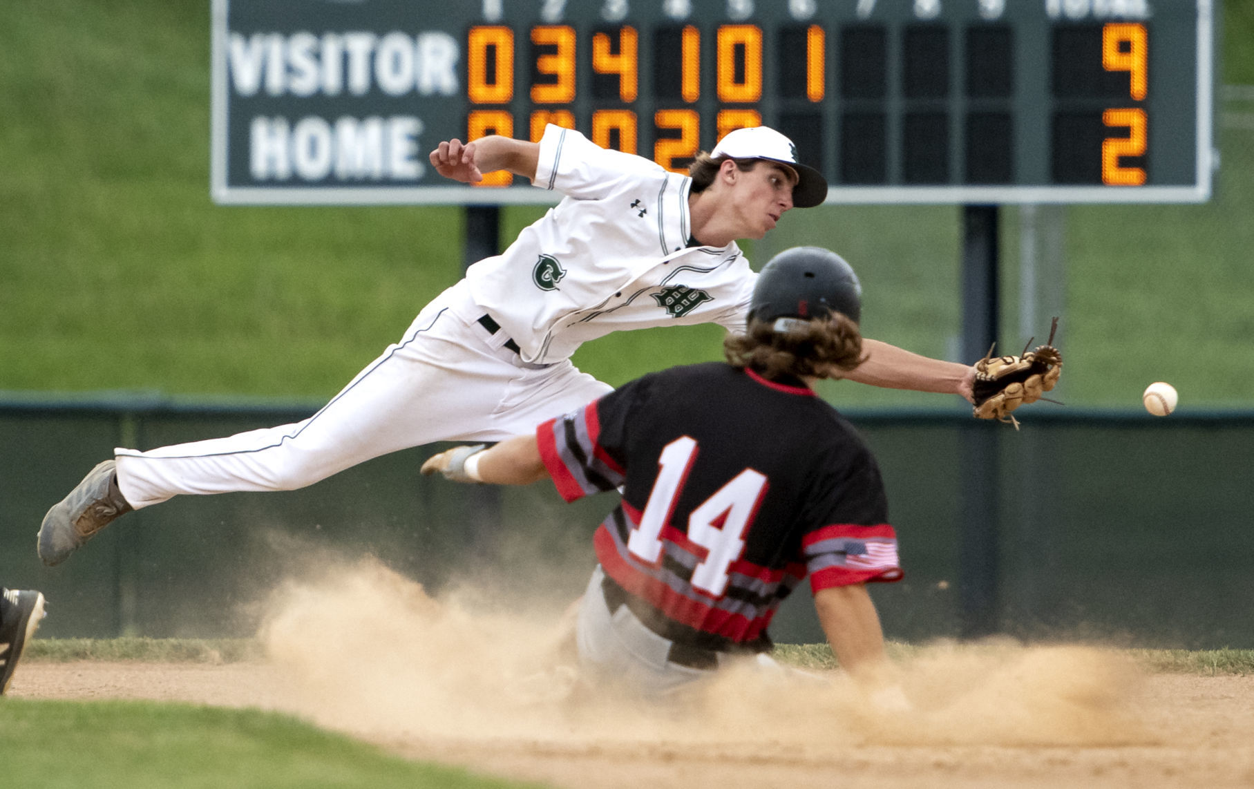 West hosts Le Mars baseball
